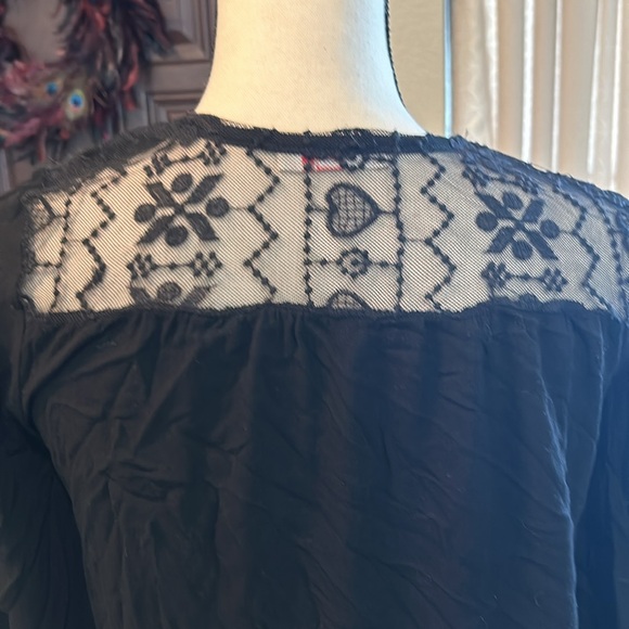 Black Lightweight Boho Witchy Lace Cover - Picture 3 of 5